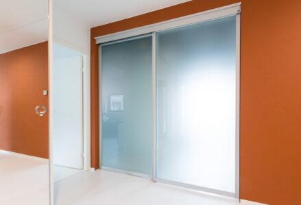 Sliding doors Tank070