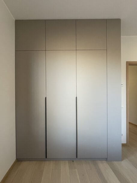 Käänduksed, grafiithall melamiin, käepidemed Kumer 1200 must