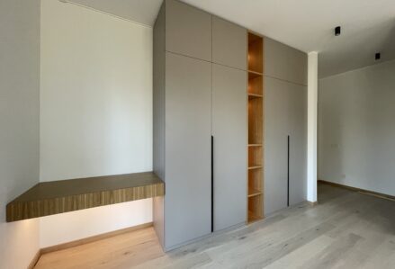 Meigilaud ja käändustega kapp