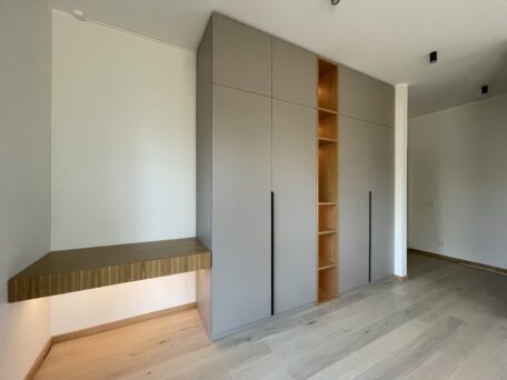 Meigilaud ja käändustega kapp